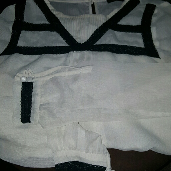 Lucca Couture sheer cream top lace trim - Picture 1 of 4